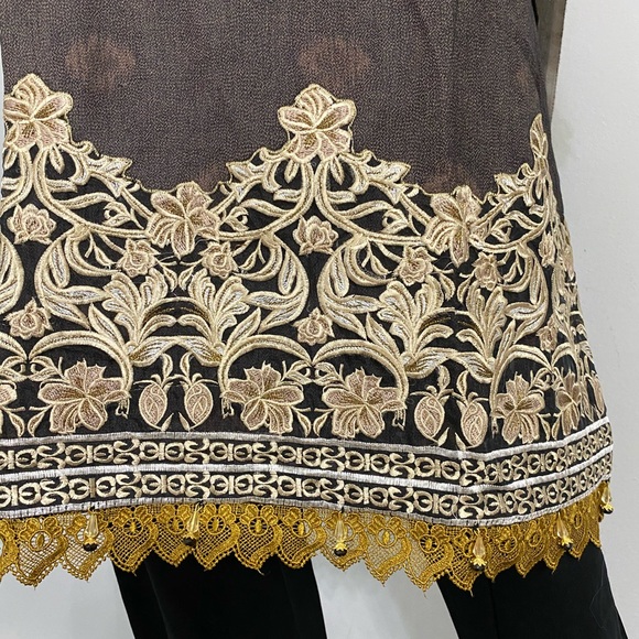 Original pakistani munira designer stitched suit - Picture 3 of 9